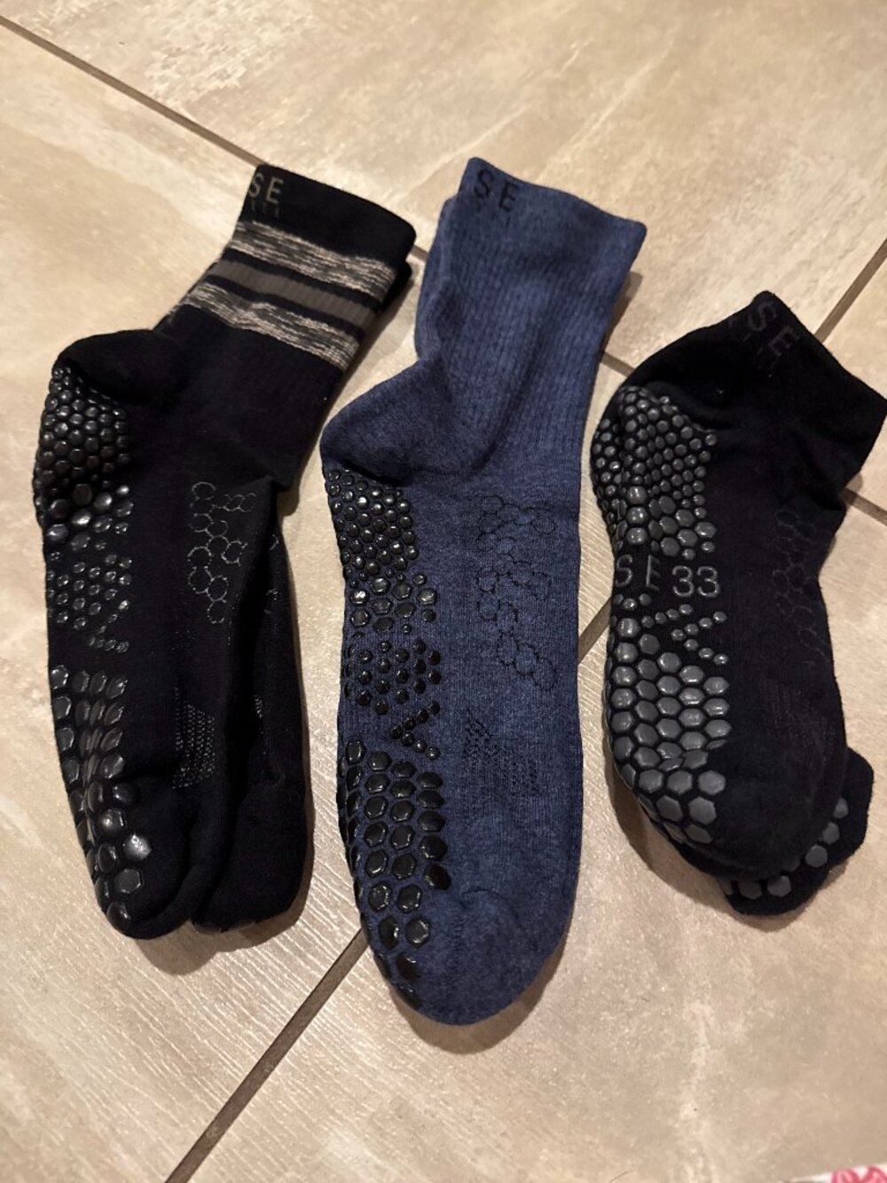 NWOT 3 Pair Tavi Noir BASE 33 Men’s Grip Socks Size Large